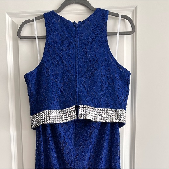 Two piece gown - Picture 4 of 6